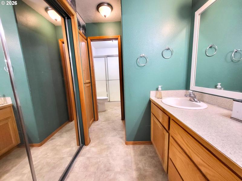 Owner's Suite Bathroom