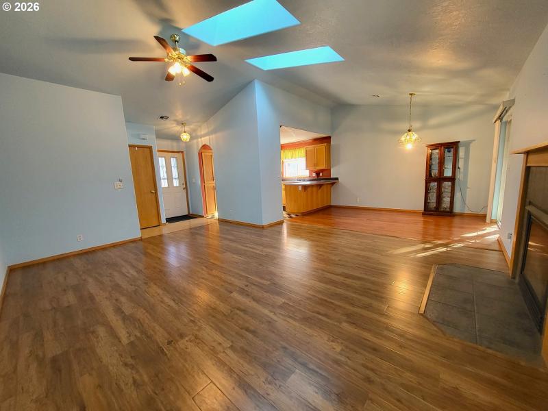 Living Room/Dining Room