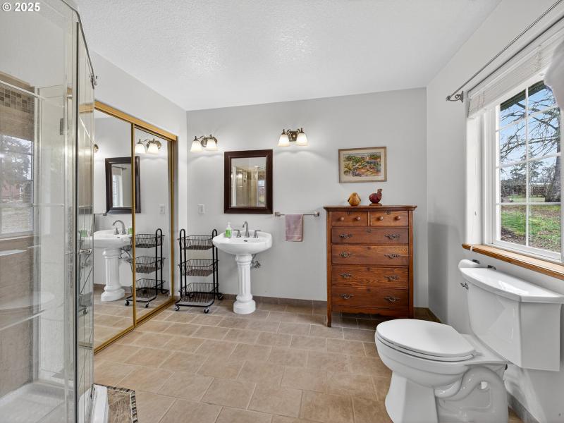 Owner's Suite Bathroom