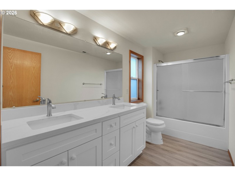 Owner's Suite Bathroom