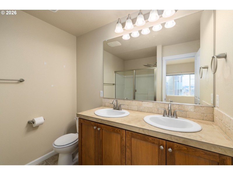 Owner's Suite Bathroom