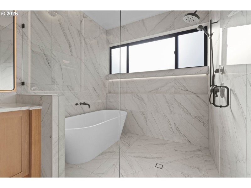 Owner's Suite Bathroom