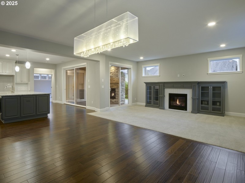 Living Room/Dining Room