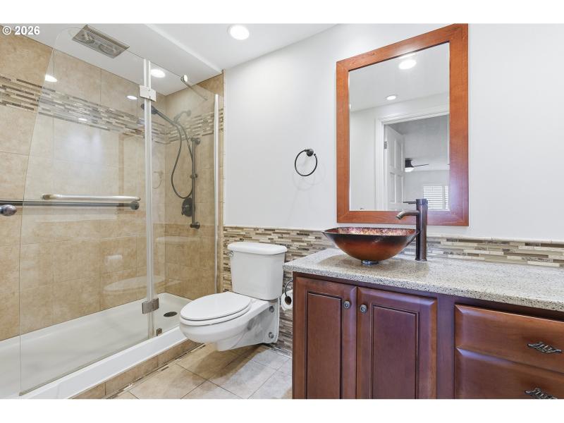 Owner's Suite Bathroom