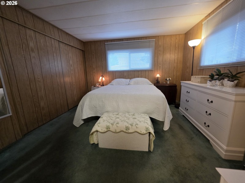 Bedroom, Owner's Suite