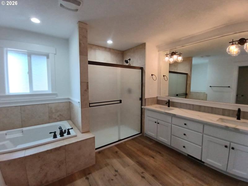Bathroom, Attached