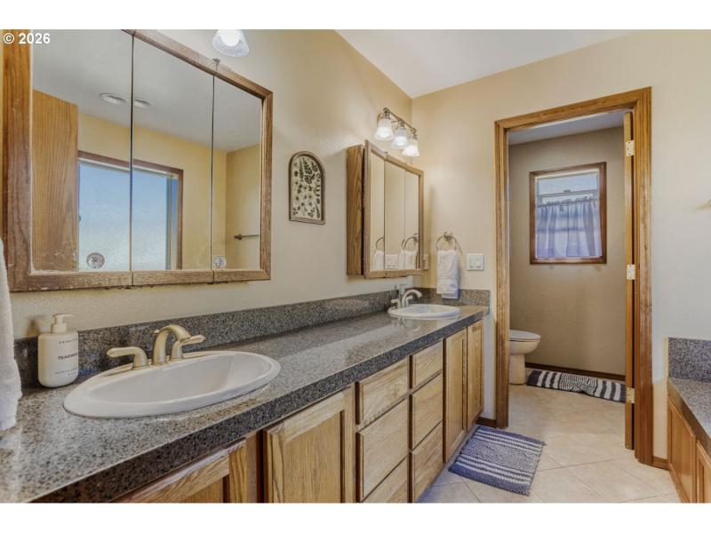 Owner's Suite Bathroom