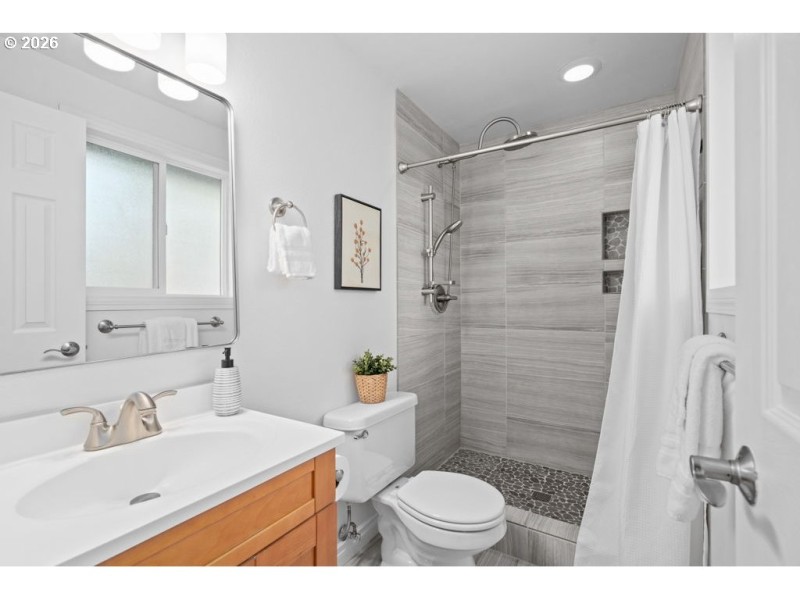 Owner's Suite Bathroom