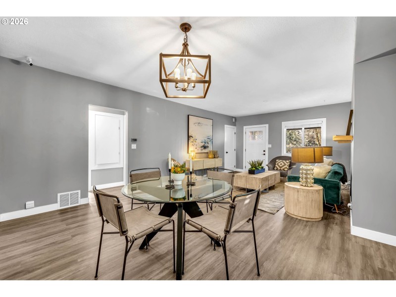 Living Room/Dining Room