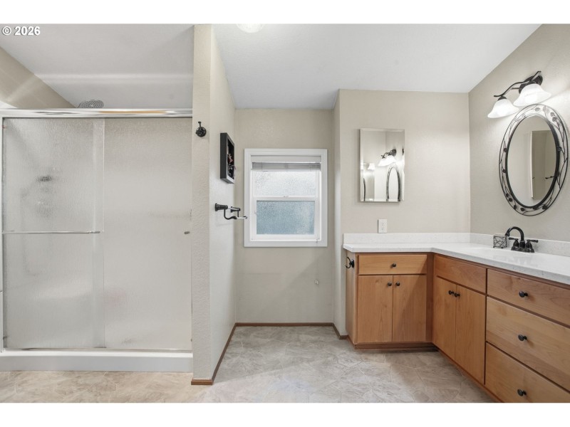 Owner's Suite Bathroom