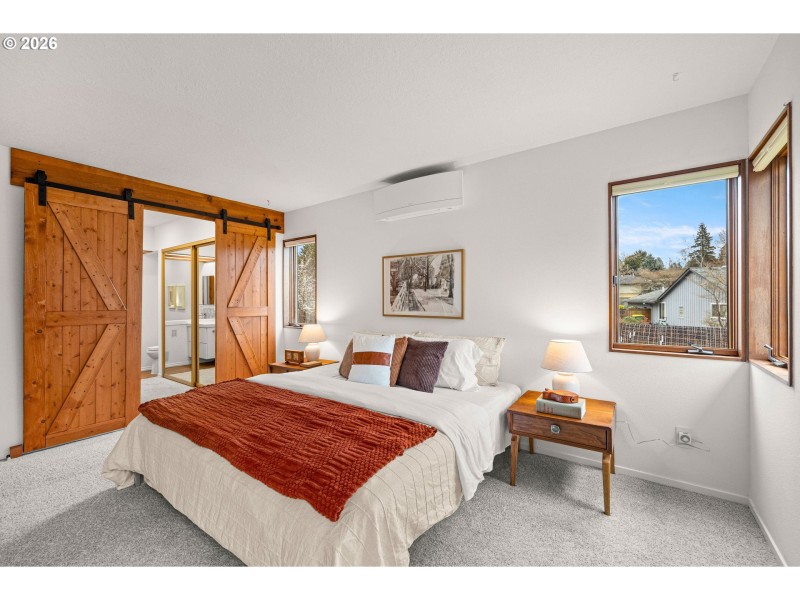 Bedroom, Owner's Suite