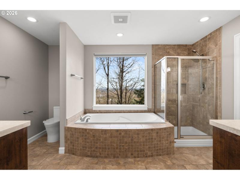 Owner's Suite Bathroom