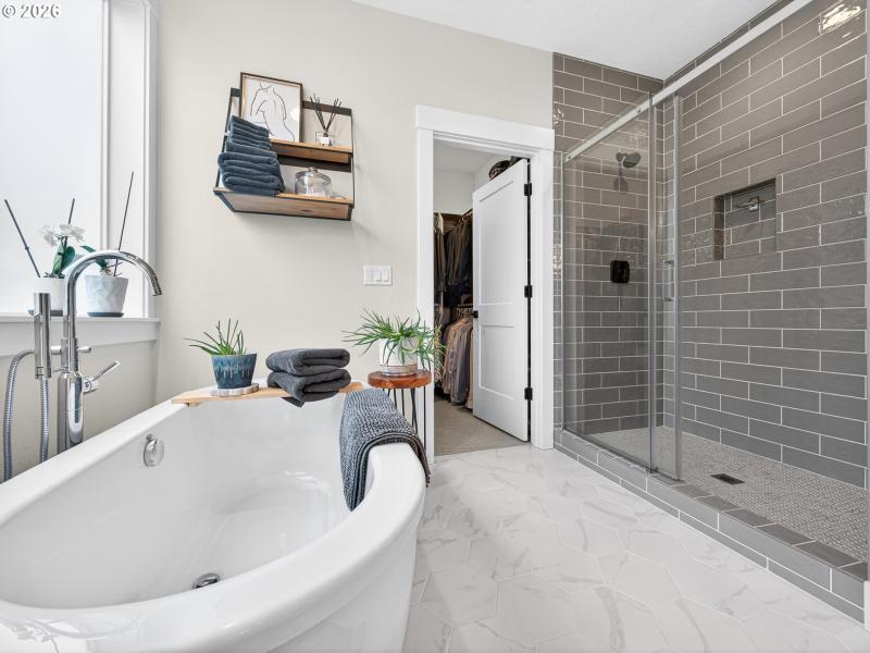 Owner's Suite Bathroom