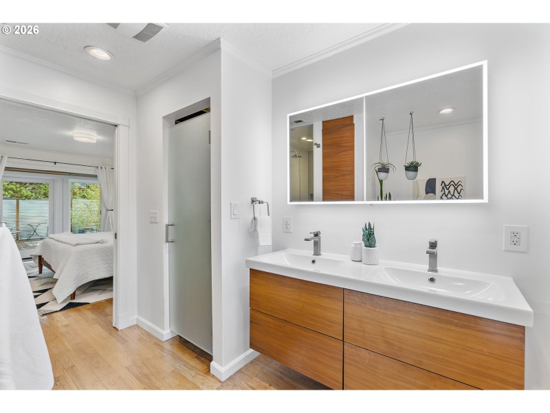 Owner's Suite Bathroom