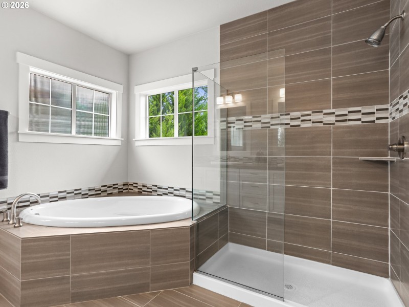 Owner's Suite Bathroom