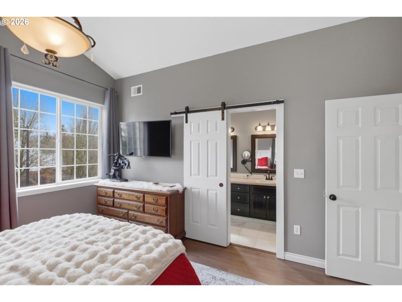 Bedroom, Owner's Suite