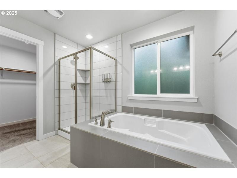 Owner's Suite Bathroom