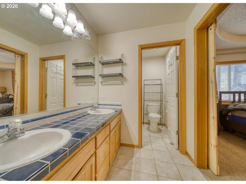 Owner's Suite Bathroom