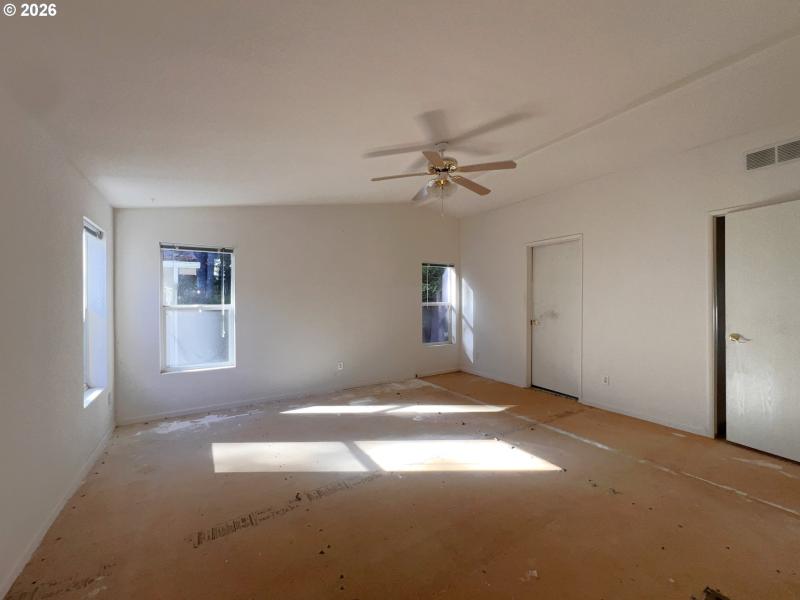 Bedroom, Owner's Suite