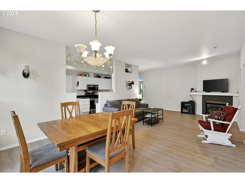 Living Room/Dining Room