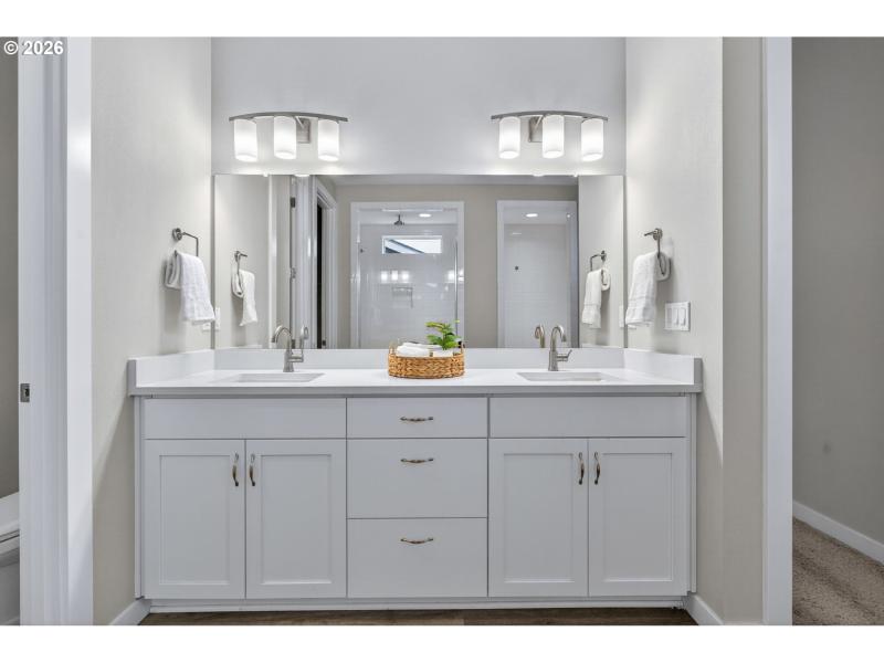 Owner's Suite Bathroom