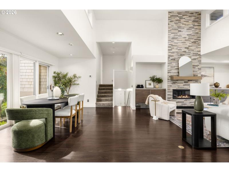 Living Room/Dining Room