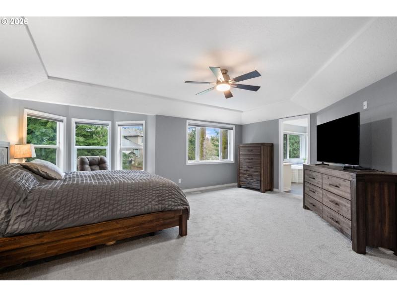 Bedroom, Owner's Suite