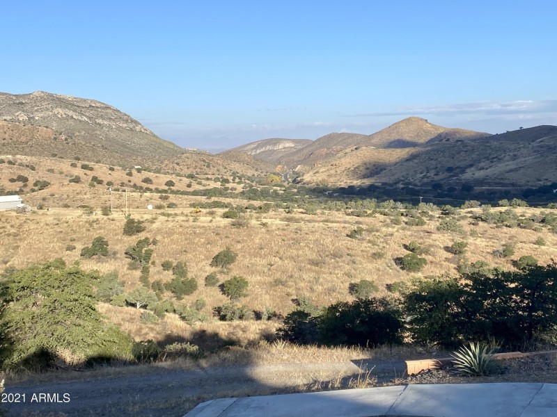 25EE5317-7C48-4672-BC65-3649EA586D40