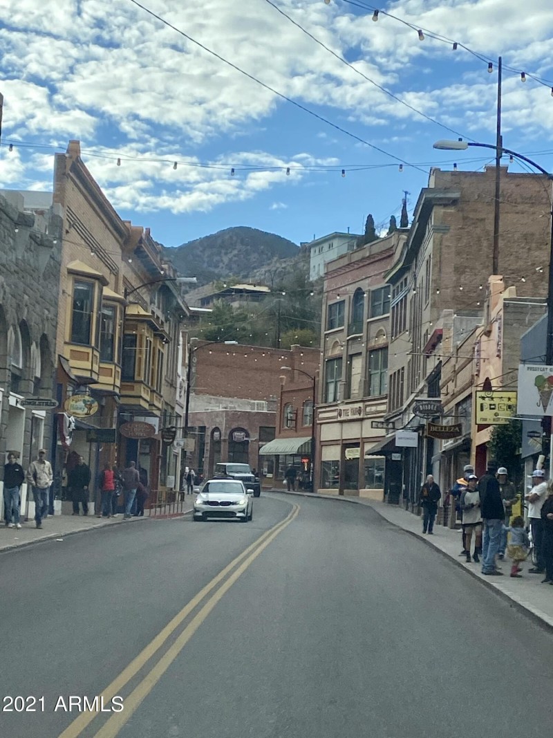 4AF2E1C8-67C8-494E-8844-EB93C8E77FEF