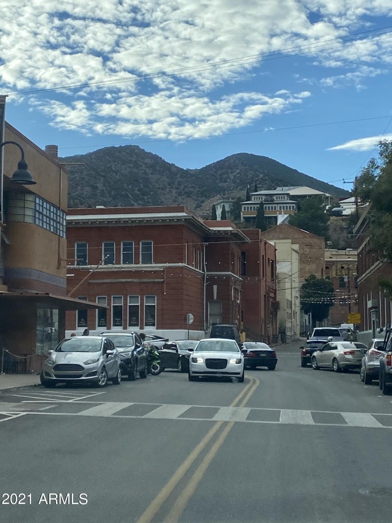 498D6651-B758-4351-AB6A-3D535E8751A2