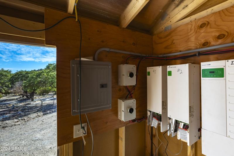 Solar battery & inverter shed