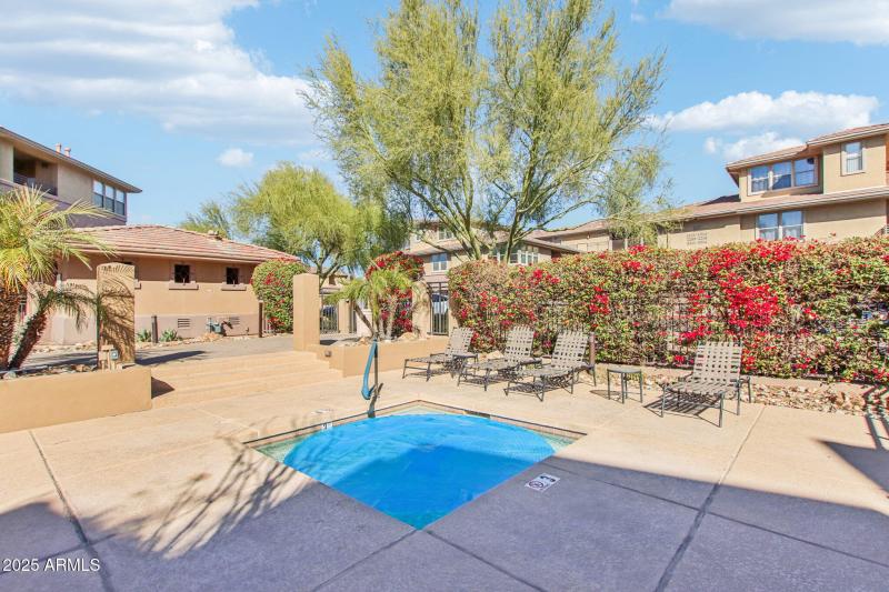 39-web-or-mls-N 76th St 2263-039