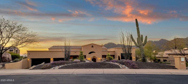 2-web-or-mls-14675-e-paradise-dr