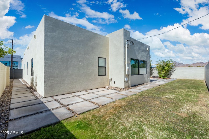 4409 N 32nd St, Phoenix, AZ 85018-64 cop