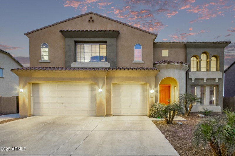 Stunning Evening Curb Appeal