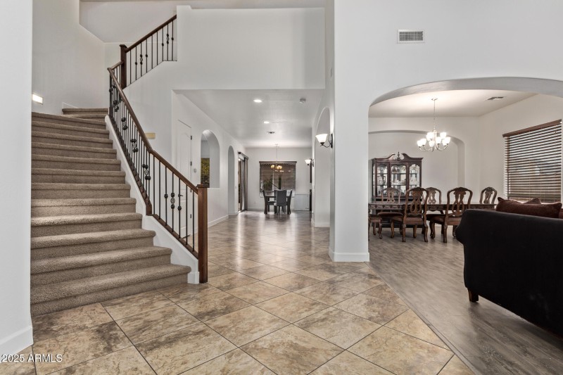 Dramatic Entry & Staircase