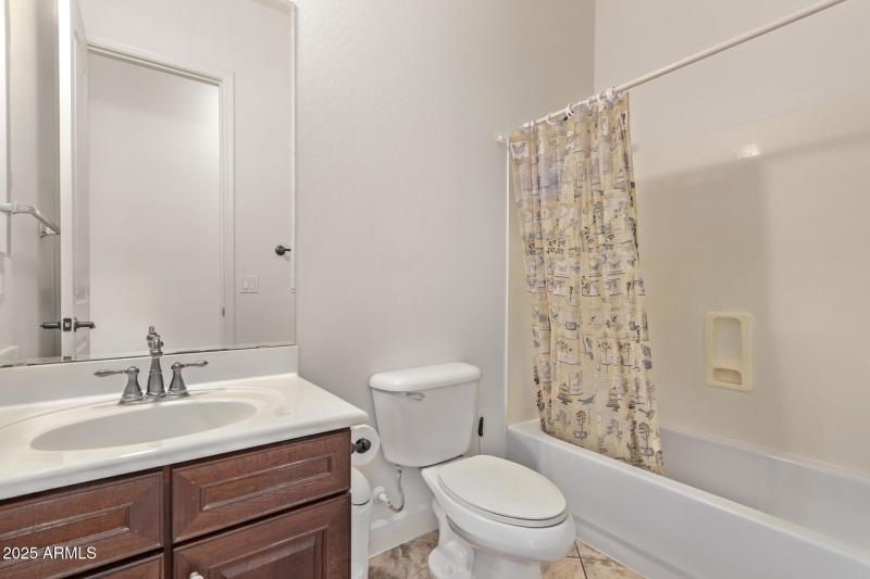 Full Guest Bathroom
