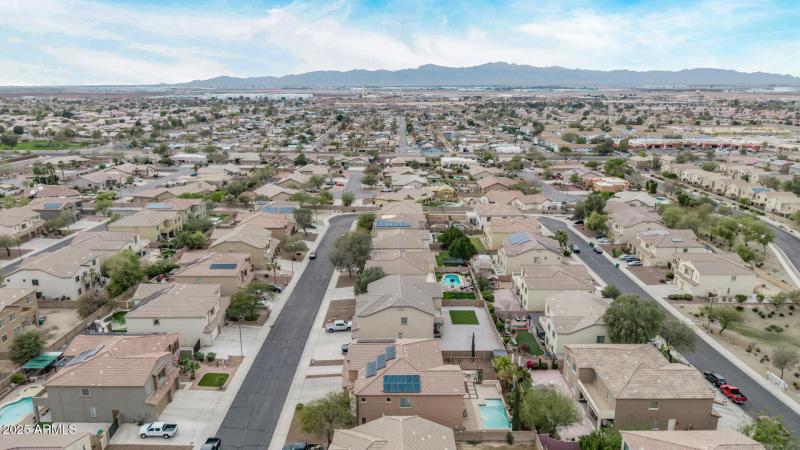 Neighborhood & Pool Overview