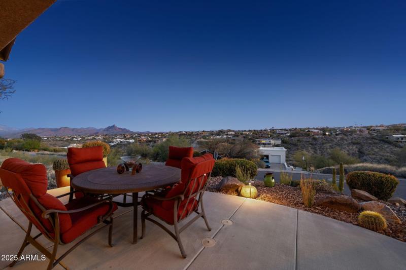 Redrock Mountain Views