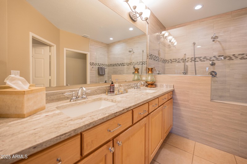 primary_bathroom_2