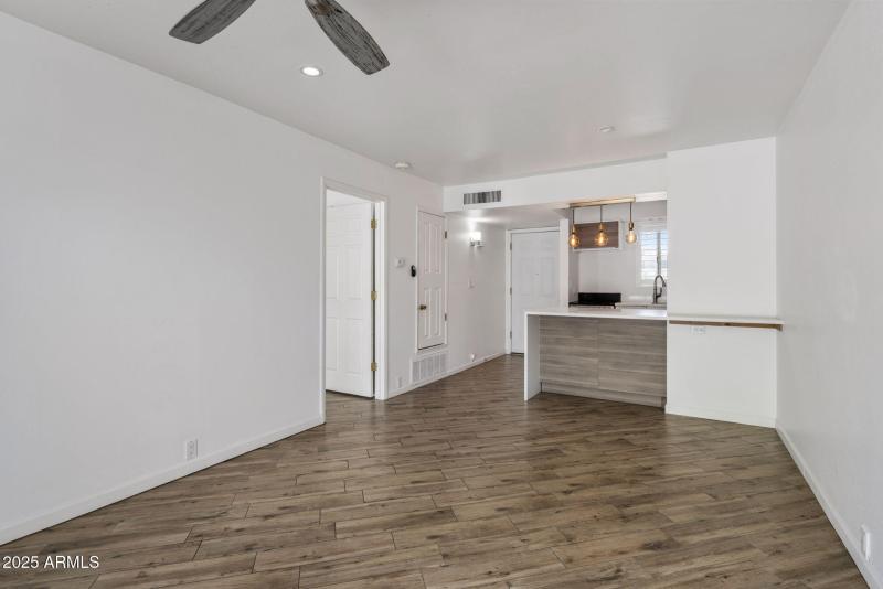 Kitchen/Living Room