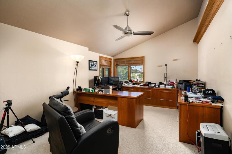 039-6830 N 46th Pl (39 of 102)