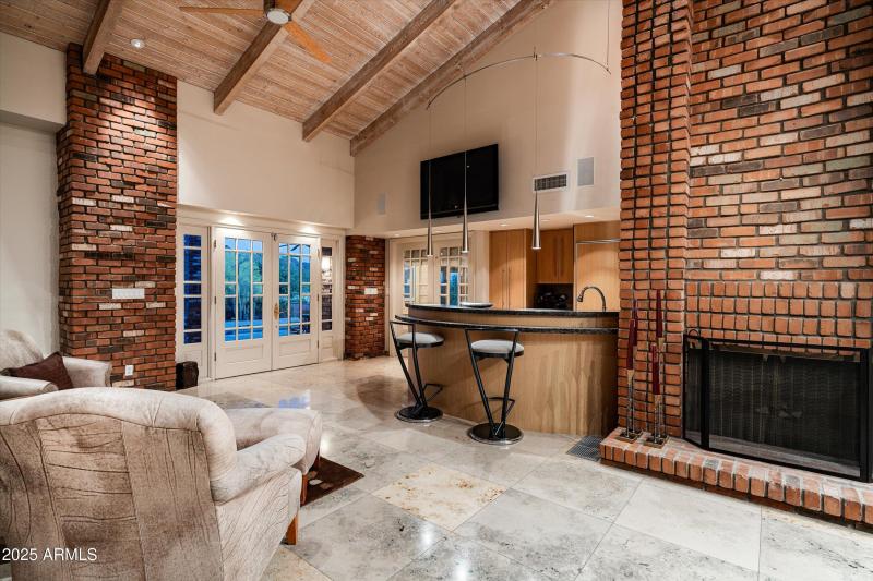 054-6830 N 46th Pl (54 of 102)