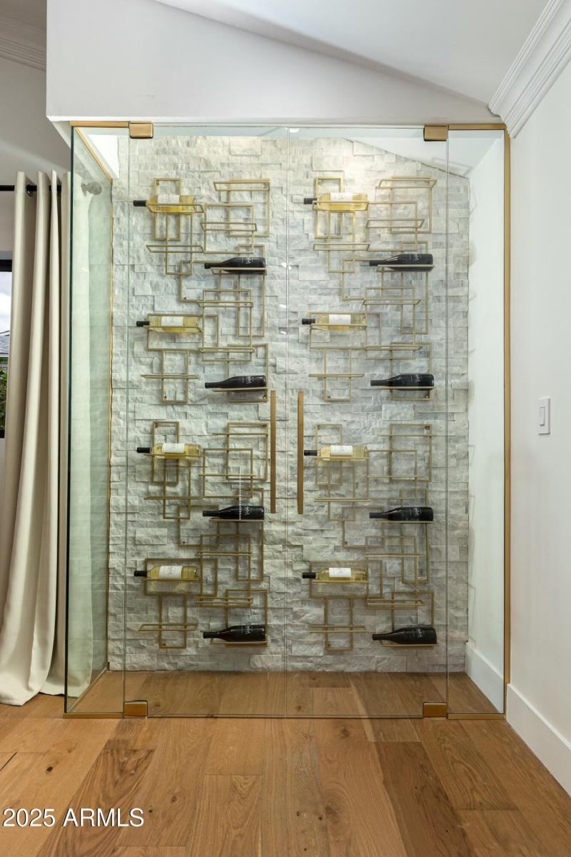 WINE GALLERY