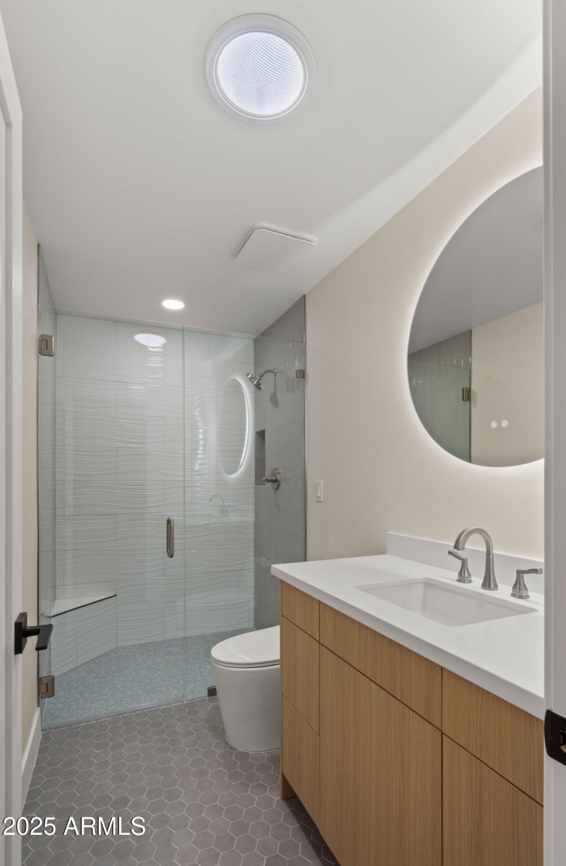 Guest Bathroom 2