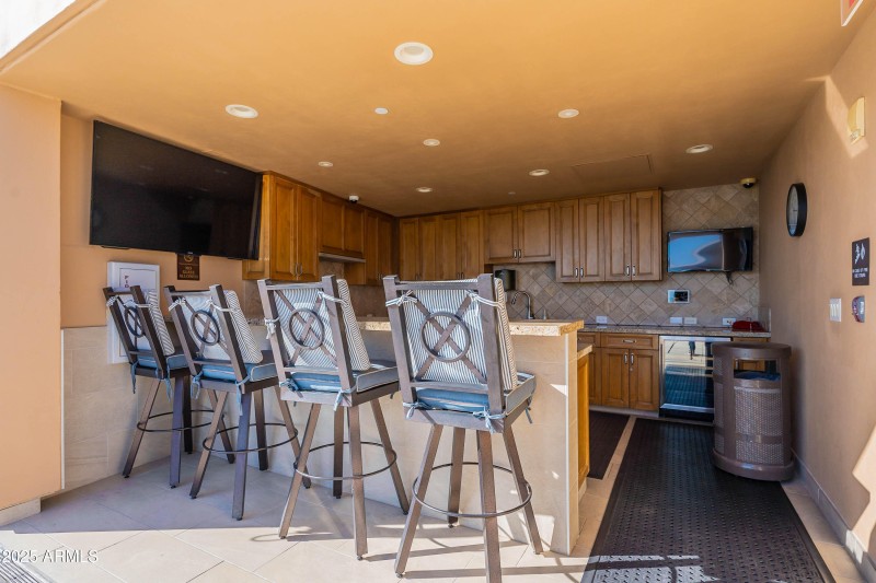 Outdoor Kitchen