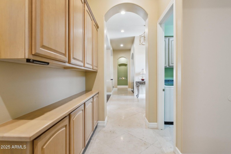 35-web-or-mls-6428-w-eugie-ave