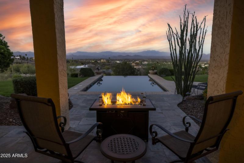 2025-05-14-16030eChollaAve-MCORealty-Fou