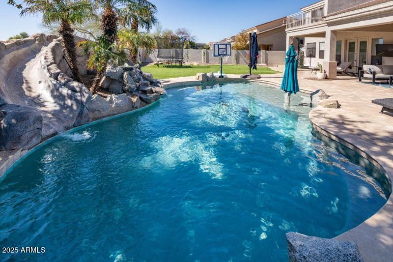 pool 2