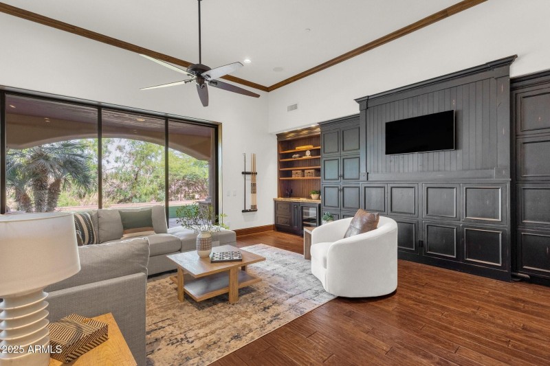 021_Family Room II
